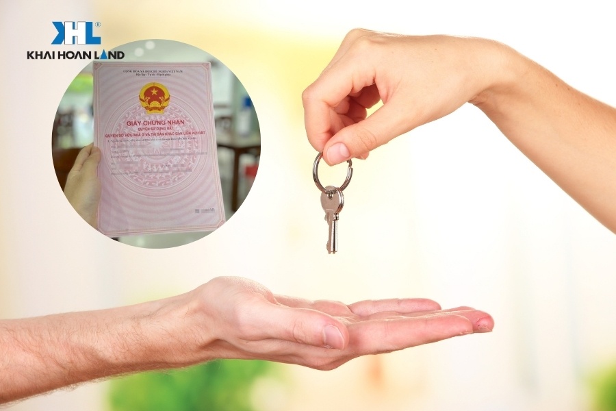 Người mua đúng phí sang tên giấy chứng nhận quyền sở hữu căn hộ